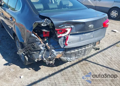 2015 Kia Cadenza Premium z USA, uszkodzony, nr VIN KNALN4D71F5195810